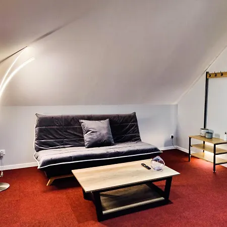 Les Grandes Menières Proche Du Pal Couette-café 3*